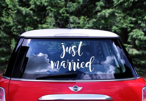 Αυτοκόλλητο αυτοκινήτου "Just married"