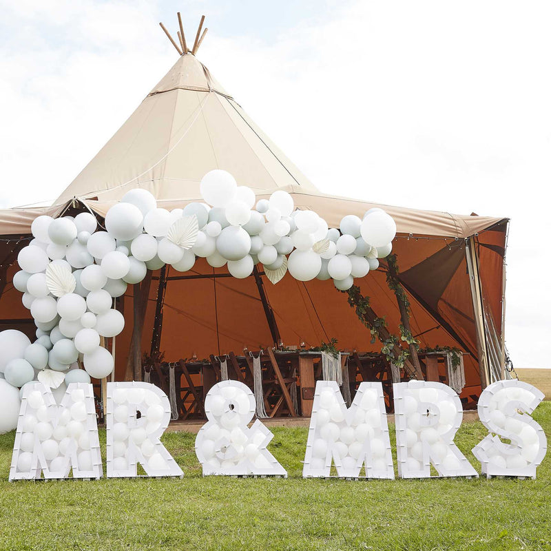 Mosaic Stand "Mr & Mrs"